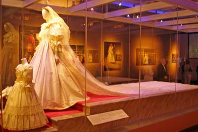 Princess Diana wedding dress train