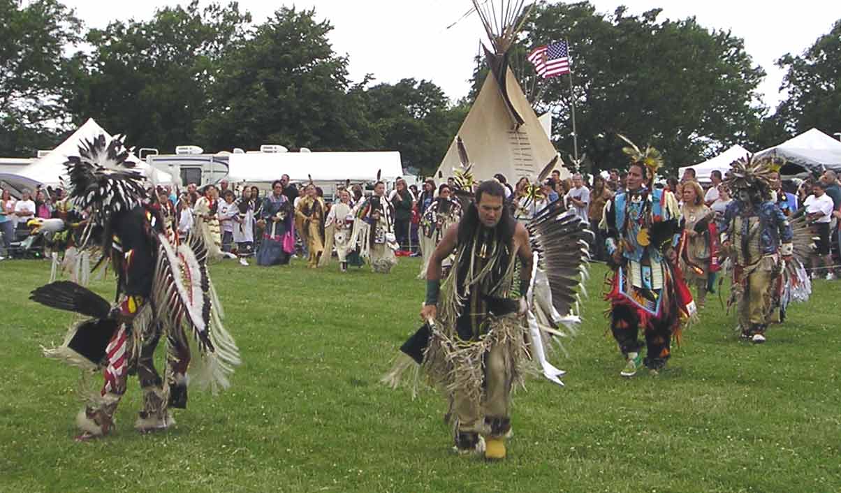 dancers at the Cleveland powwow