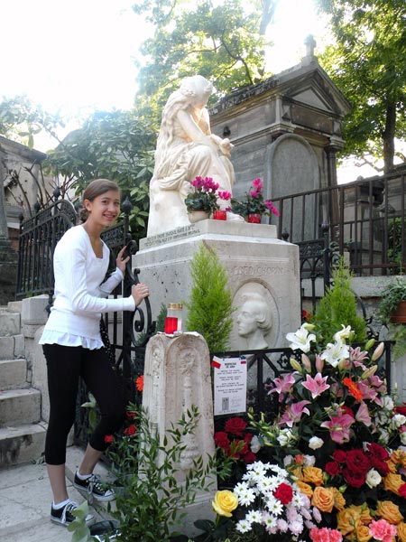 Arianna Koritn at P�re Lachaise Cemetery in Paris next to Chopin's grave