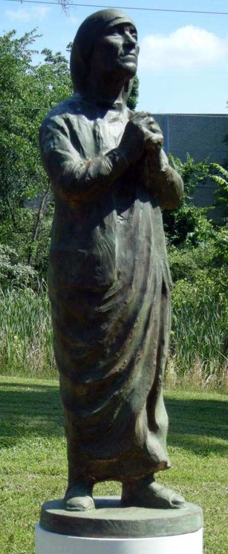 Mother Teresa statue planned for Albanian Cultural Garden