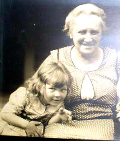 Helga Sandburg and grandmother Oma