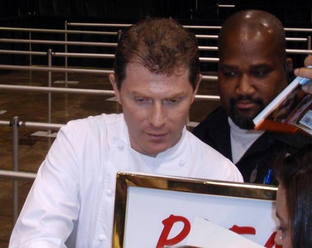 Bobby Flay signing in Cleveland (Dan Hanson photos)