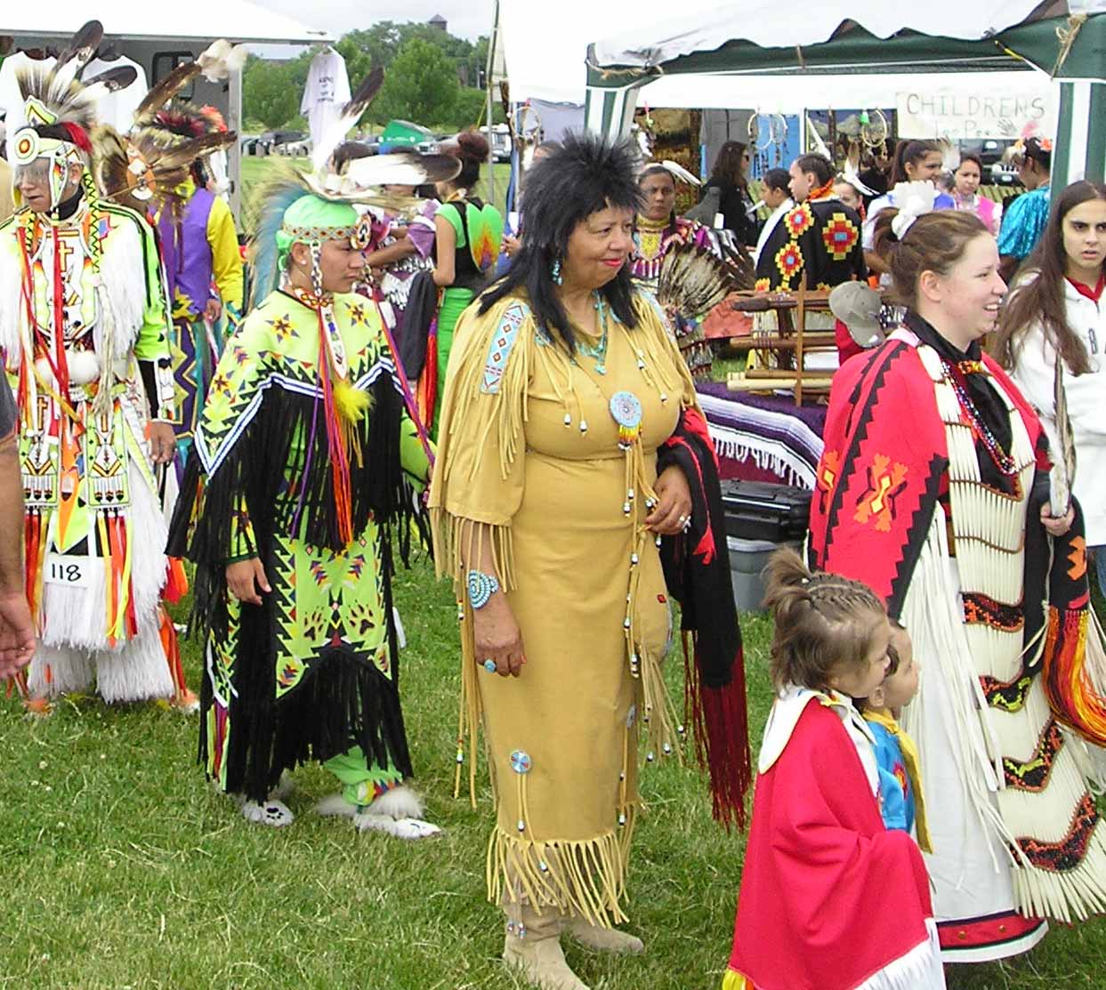 Native American costumes at the Cleveland Powwow