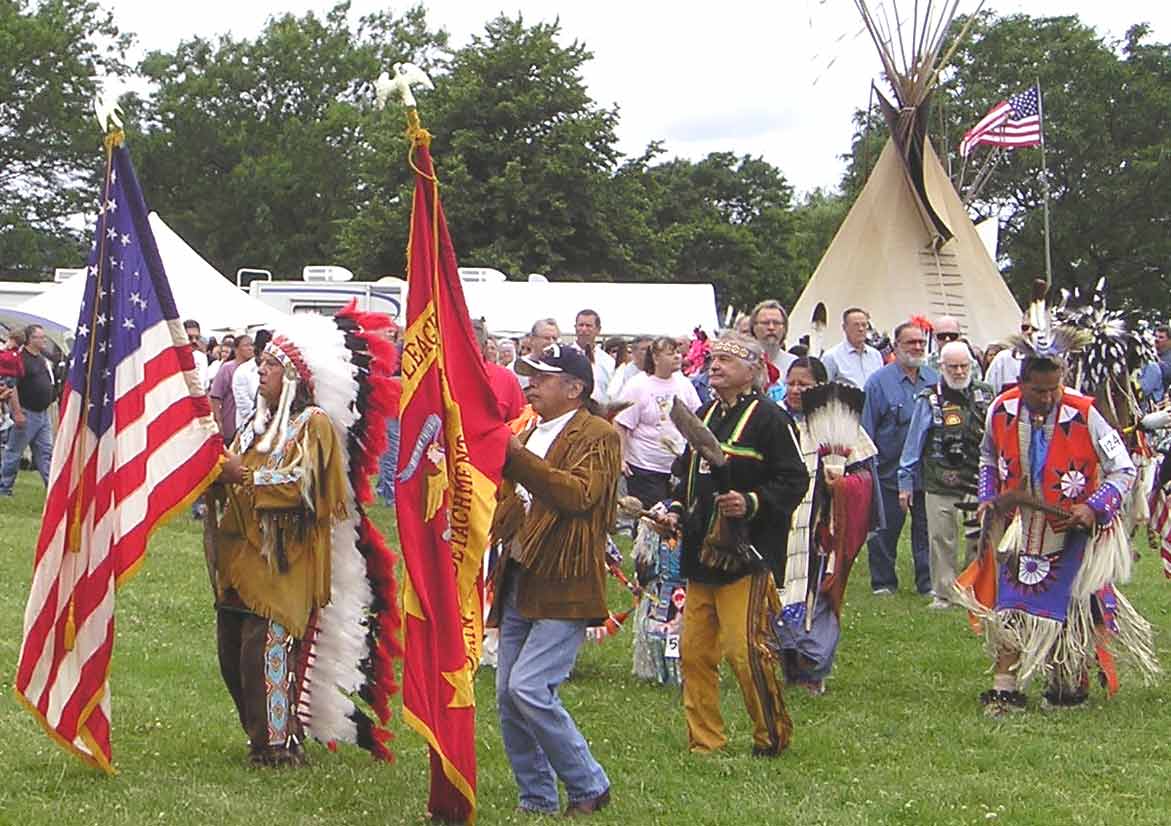 Native American costumes at the Cleveland Powwow