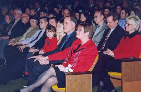 Georgine Welo and husband Carter and family in 2003