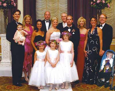 Jan Jones and family at daughter's wedding in 2007