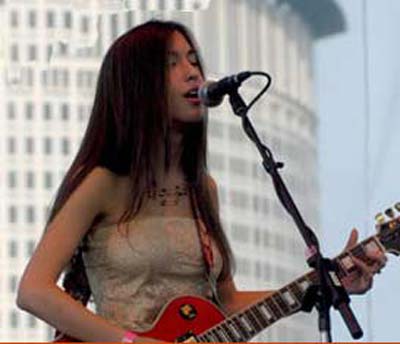 Kate Voegele singing