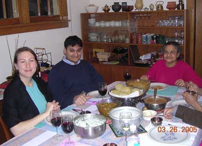 Roji with son Nikhil and daughter-in-law Amy